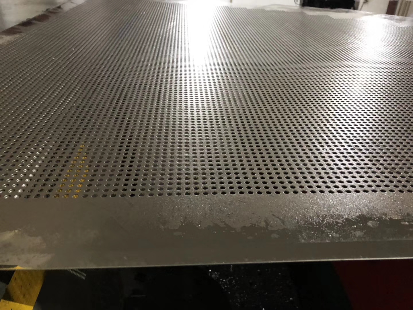 不锈钢冷轧冲孔板.jpg